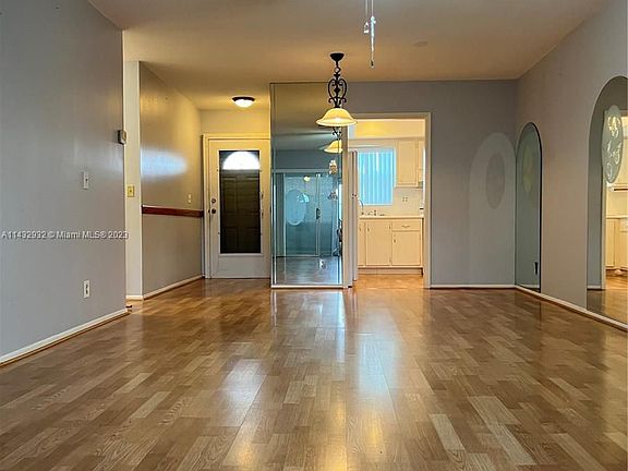 2nd image of 2650 Barkley Dr E APT B
