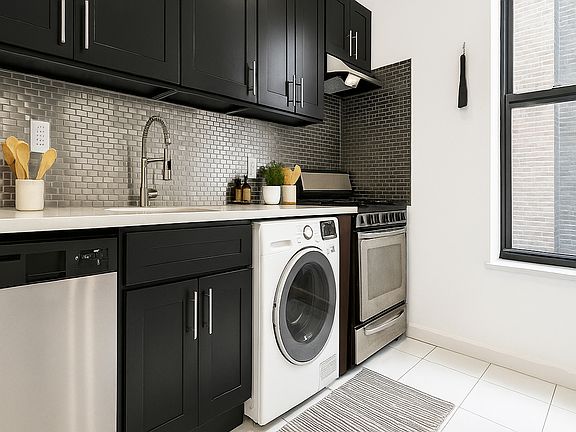 4th image of 120 W 105th St APT 6D