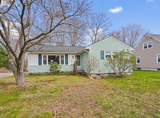 80 Crescent Ave, North Attleboro, MA 02760