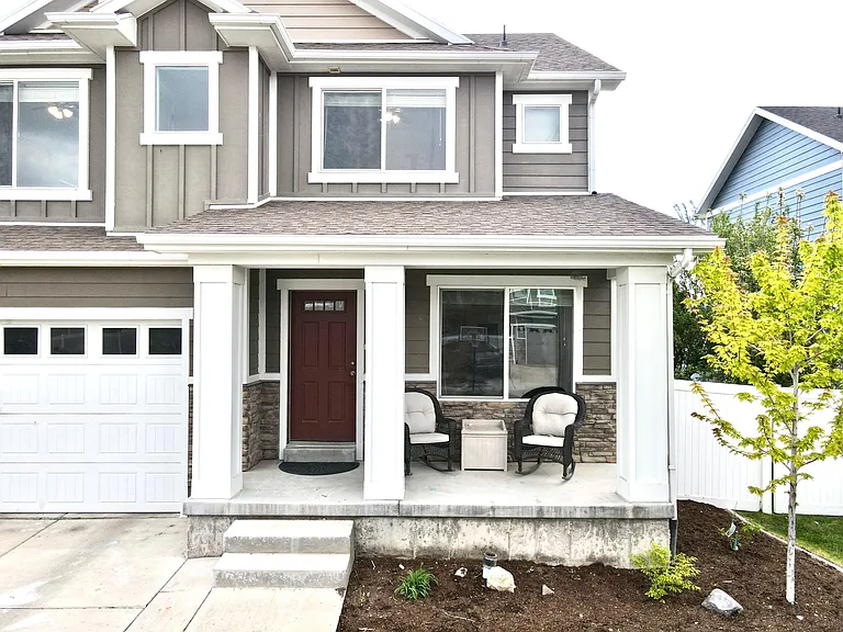 531 S Willow Xing — Photo 35