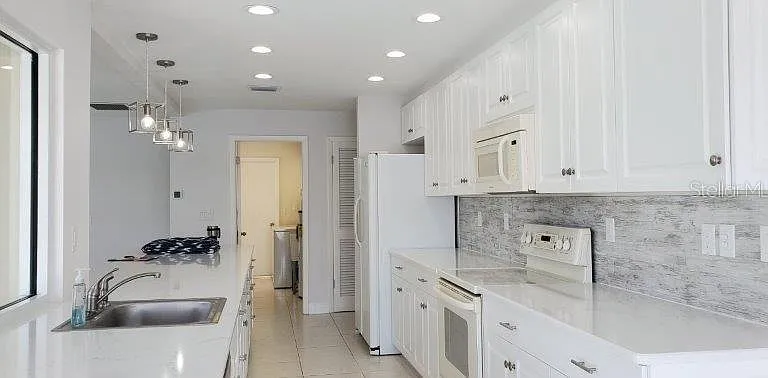 418 Medici Ct — Photo 11