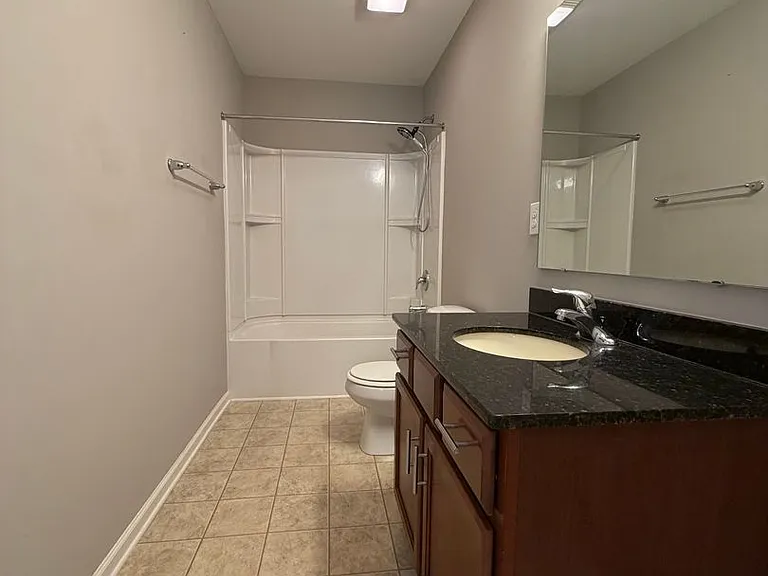 6079 Shamrock Green Dr — Photo 36