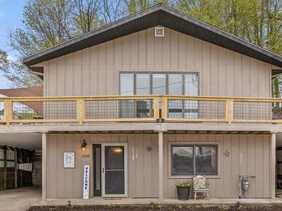 408 N Lake Dr, Caledonia, MI, 49316