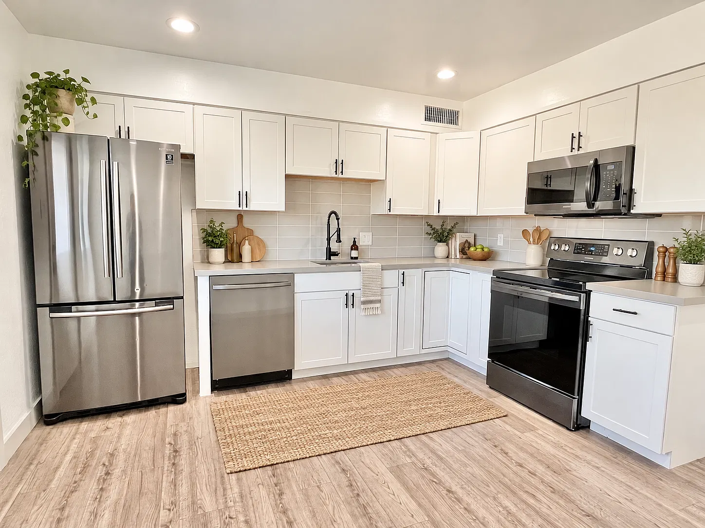 2 bed, 960 sqft, $1,895 — Photo 4