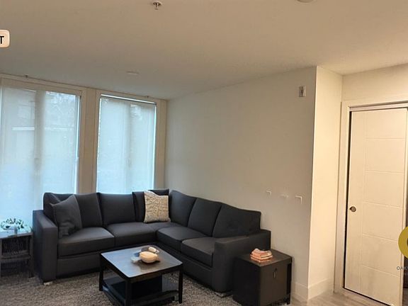 3rd image of 2035 Glenaire Dr #123