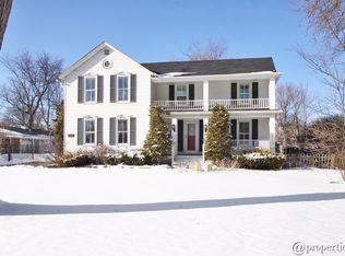 310 W Kirchhoff Rd, Arlington Heights, IL