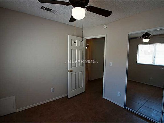 4th image of 2550 Oak Glen Way