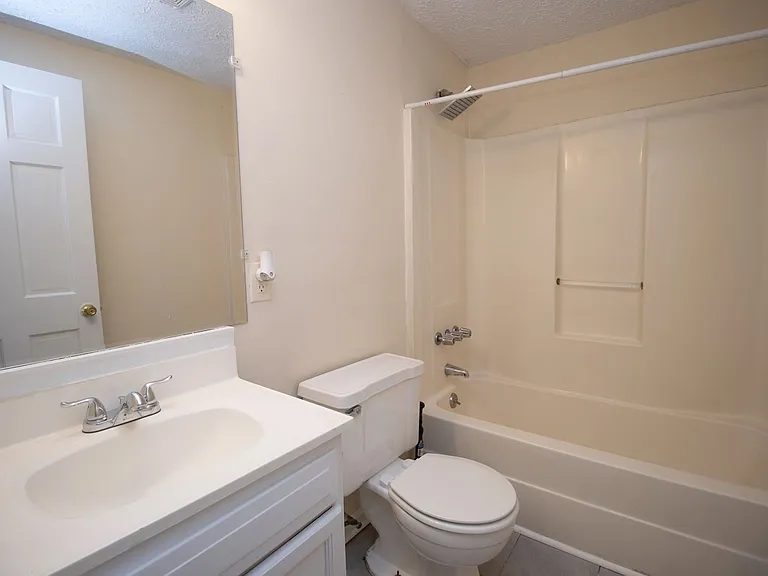 1213C Suber St — Photo 6