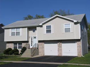 22417 Plum Creek Dr, Sauk Village, IL