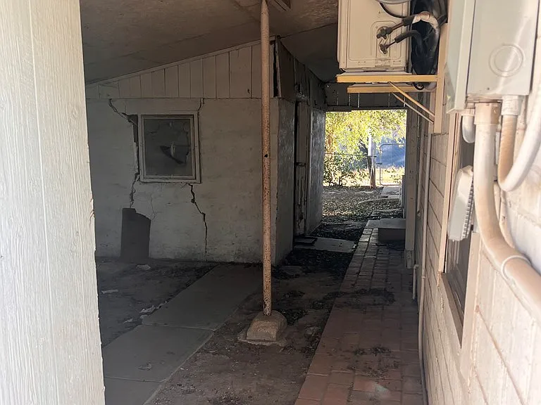 1295 Bryan St — Photo 10