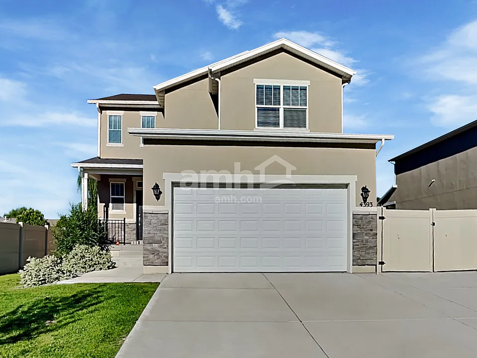 4383 N Morgan Way