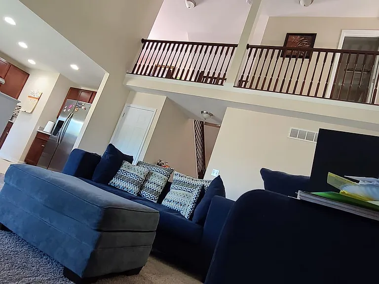 1036 Autumn Crest Ln — Photo 12