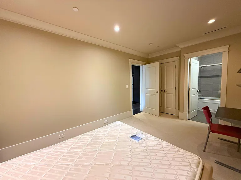3558 W 11th Ave #BASEMENT — Photo 6