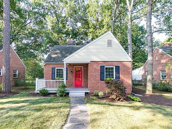 2nd image of 5009 Bromley Ln