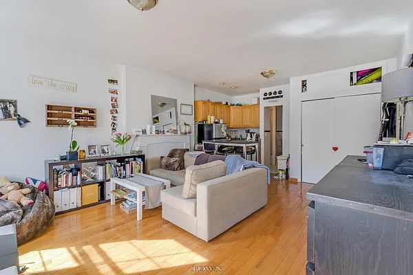 Rented by Town Residential | media 2