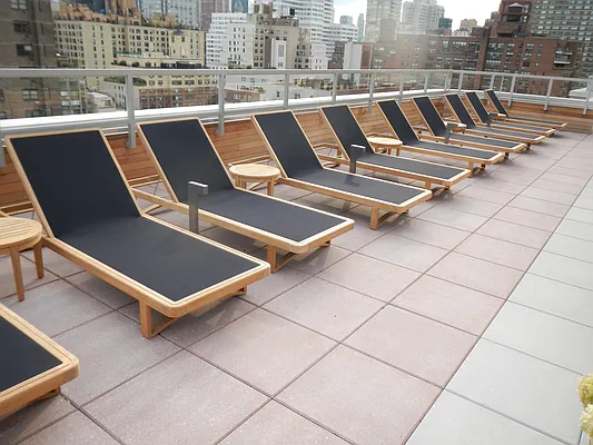 Sold by Sotheby's International Realty | media 17