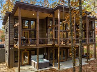 106 Saffron Ln, Blue Ridge, GA 30513