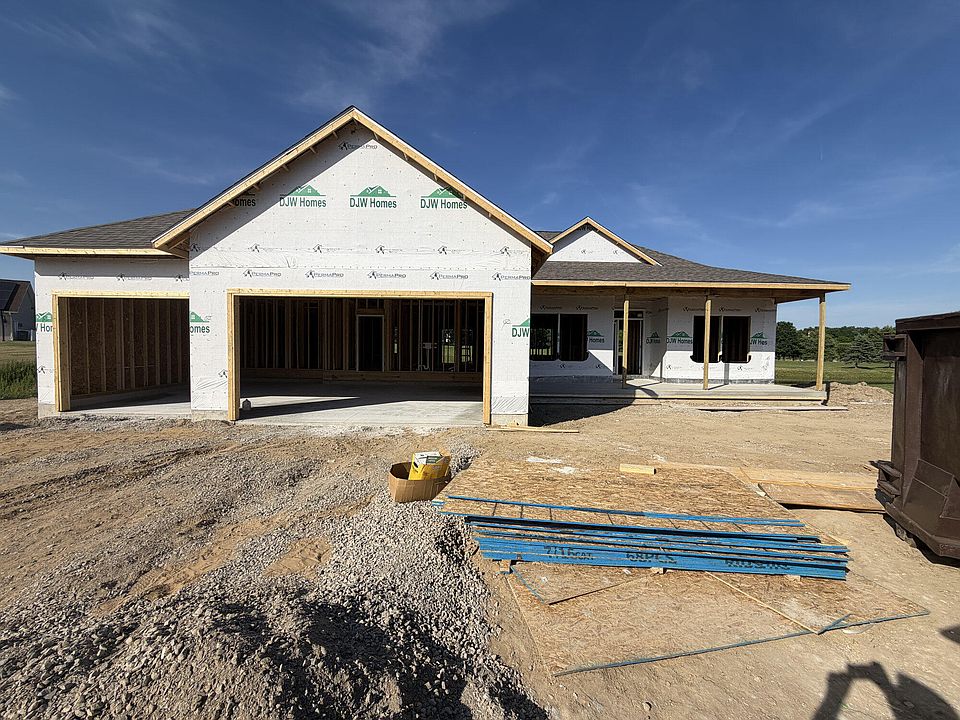 1st image of 4958 Thompson Heights Dr