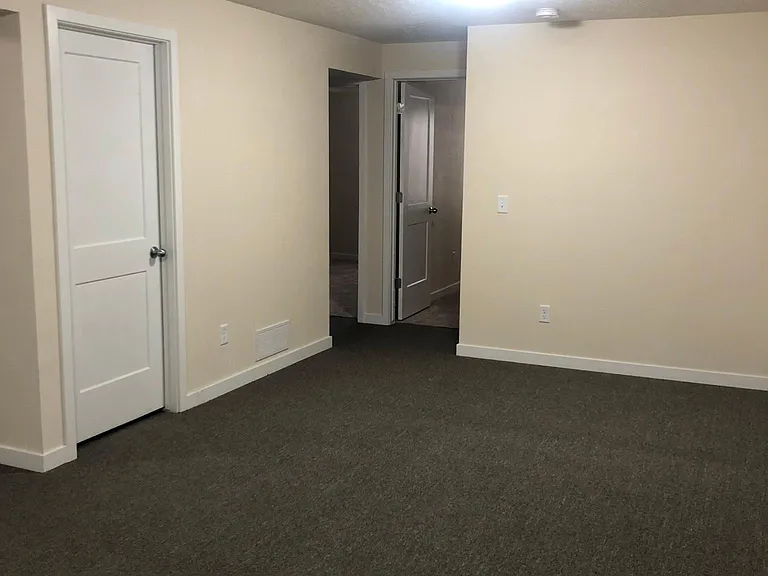 101 Fairfield St — Photo 32