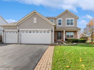 280 Shelbourne Rd, Volo, IL 60073