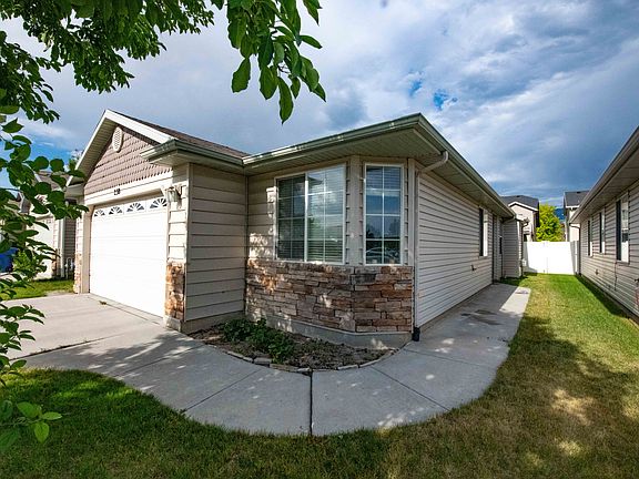 2nd image of 238 N Caleb Dr