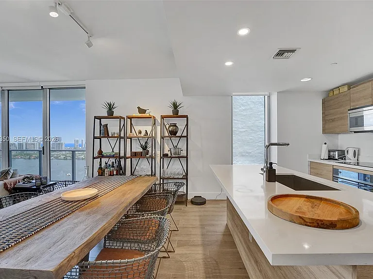 16385 Biscayne Blvd #3107 — Photo 10