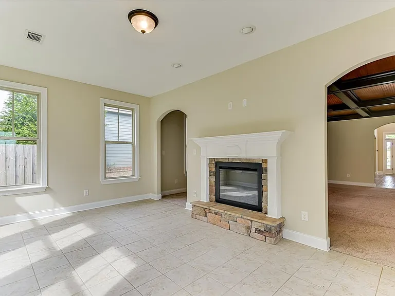 4215 Windslow Dr — Photo 18