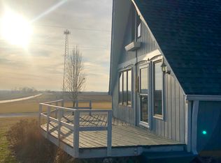 410 W Monroe St, Philo, IL 61864