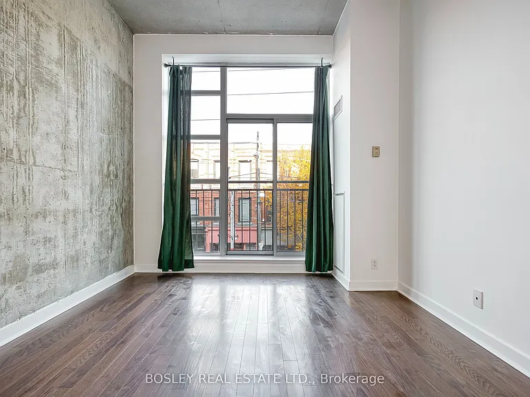 955 Queen St W #311 — Photo 22