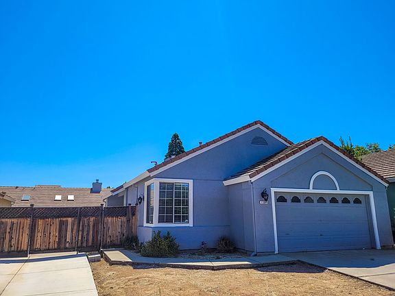 2nd image of 1304 Trevor Way