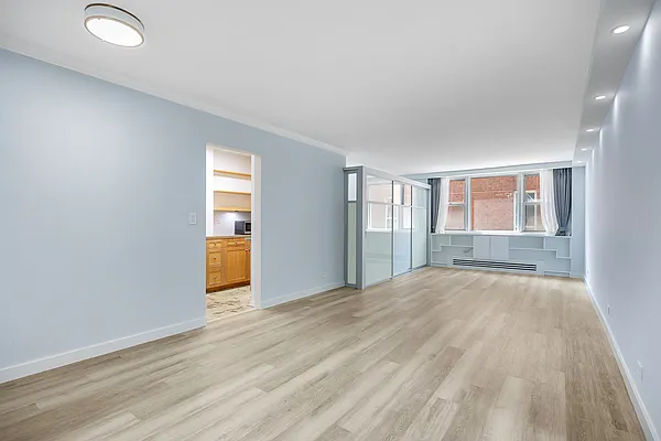 Rented by Oxford Property Group | media 37