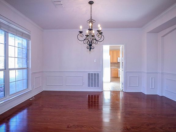 5th image of 1183 Heathrow Dr
