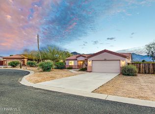 26325 S Kristina Dr, Congress, AZ 85332