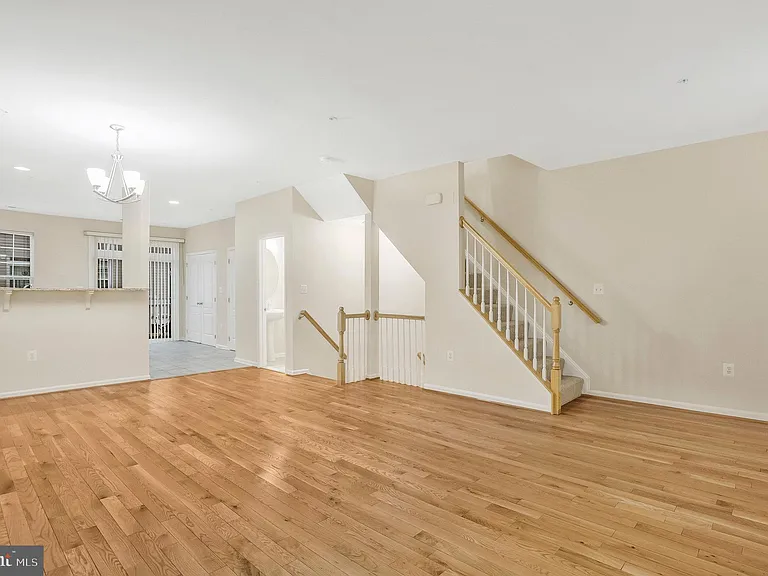 1612 Fernwood Dr — Photo 7
