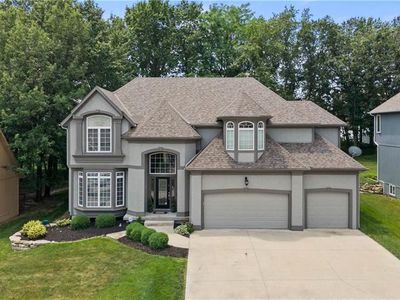 1433 NE Daltons Ridge Dr, Lees Summit, MO, 64064