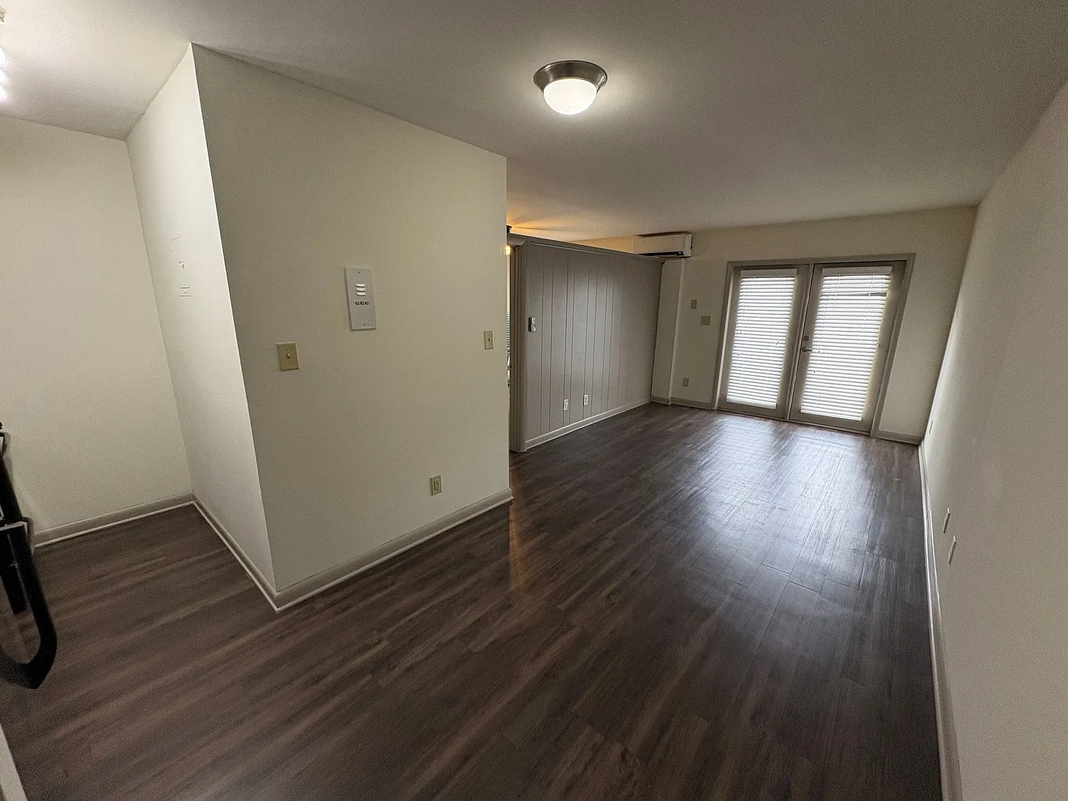 421 West — Photo 2