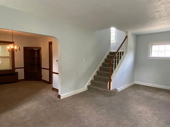 4th image of 670 McKinley St