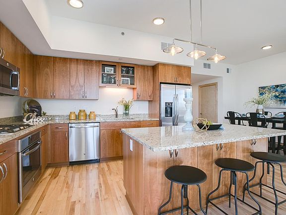5th image of 740 Portland Ave Unit 1007
