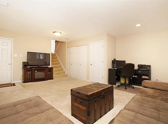 5th image of 14458 Greencastle Dr
