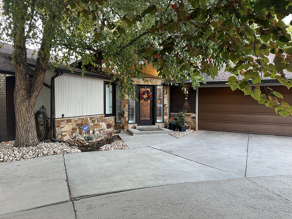 1st image of 2177 E Somerset Dr