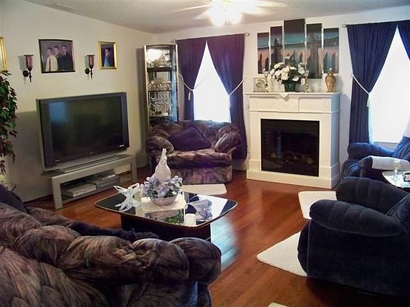 2nd image of 175 Glen Este Blvd