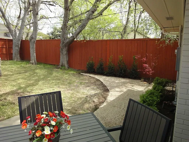 6831 La Vista Dr — Photo 12