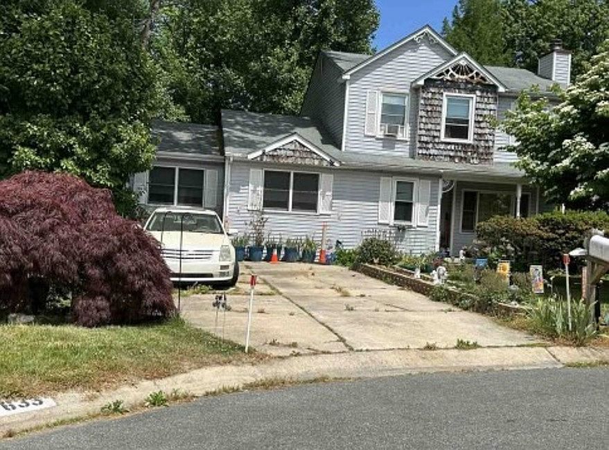 2nd image of 635 Plum Run Ct