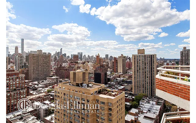 Rented by Douglas Elliman | media 44