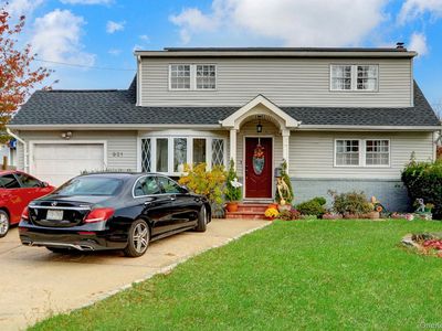 921 Deer Park Avenue, North Babylon, NY, 11703