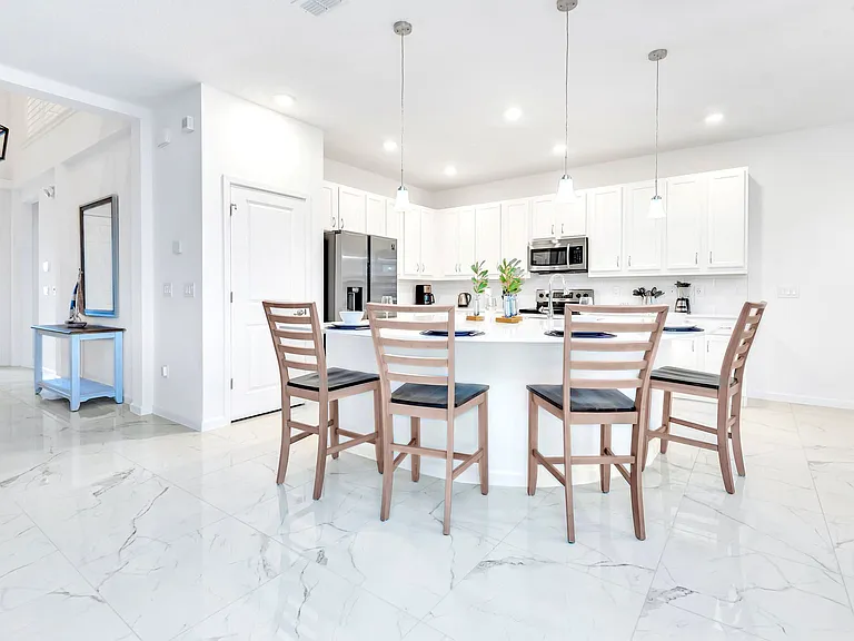 2496 Rama Dr — Photo 3