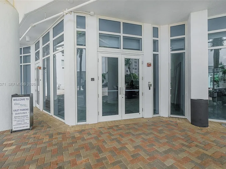 6515 Collins Ave #1405 — Photo 7