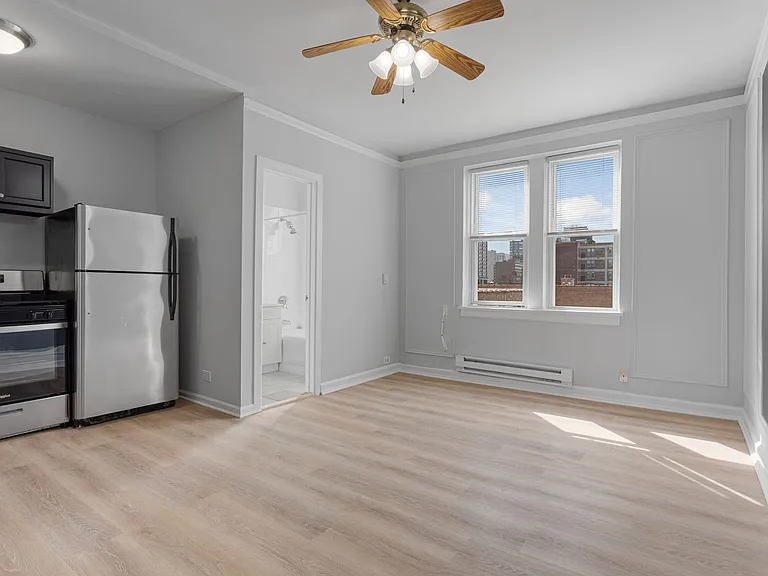 The Kenmore on Edgewater — Photo 51
