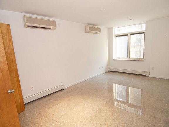 3rd image of 87-89 Elizabeth St #5A