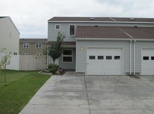 930 Palmer Dr, Laramie, WY 82070